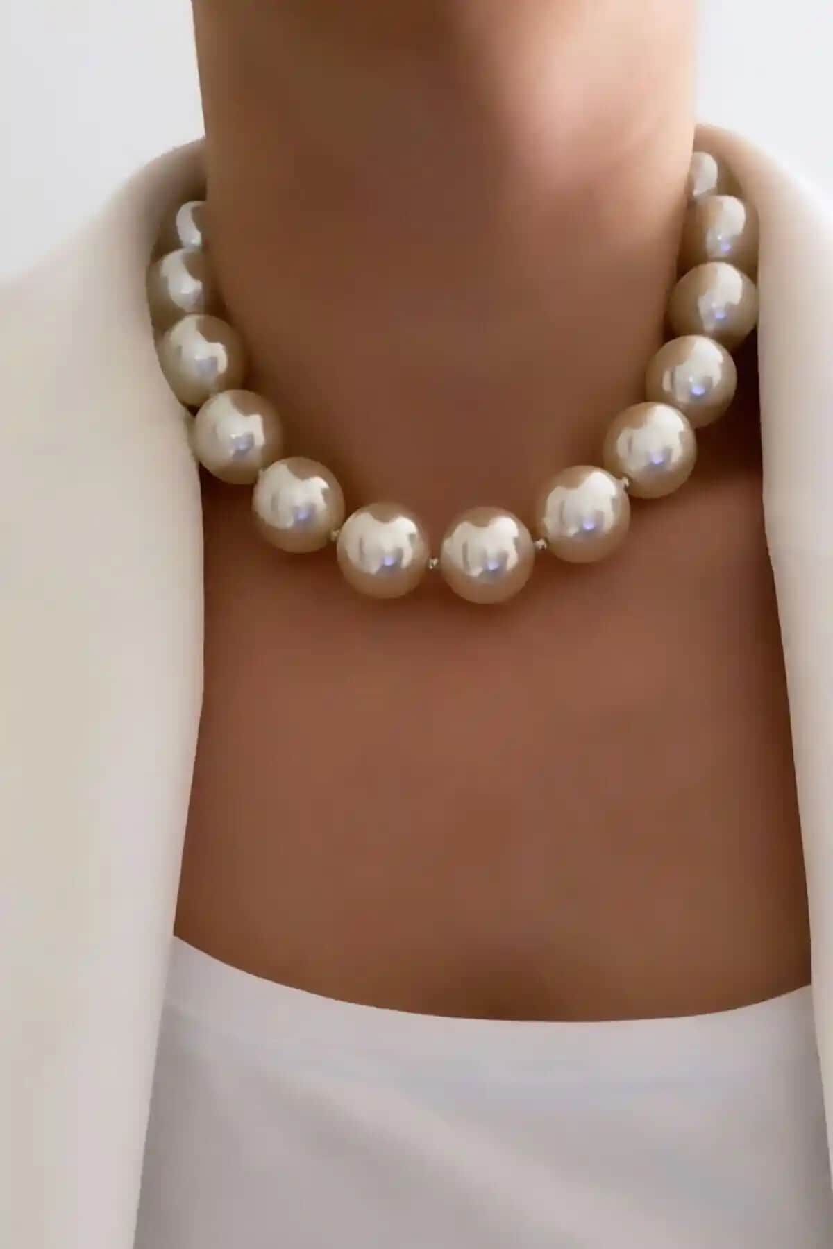 Clare's Store Büyük İnci Choker: Zarif ve Şık Doğal İnci Takı Seçeneği