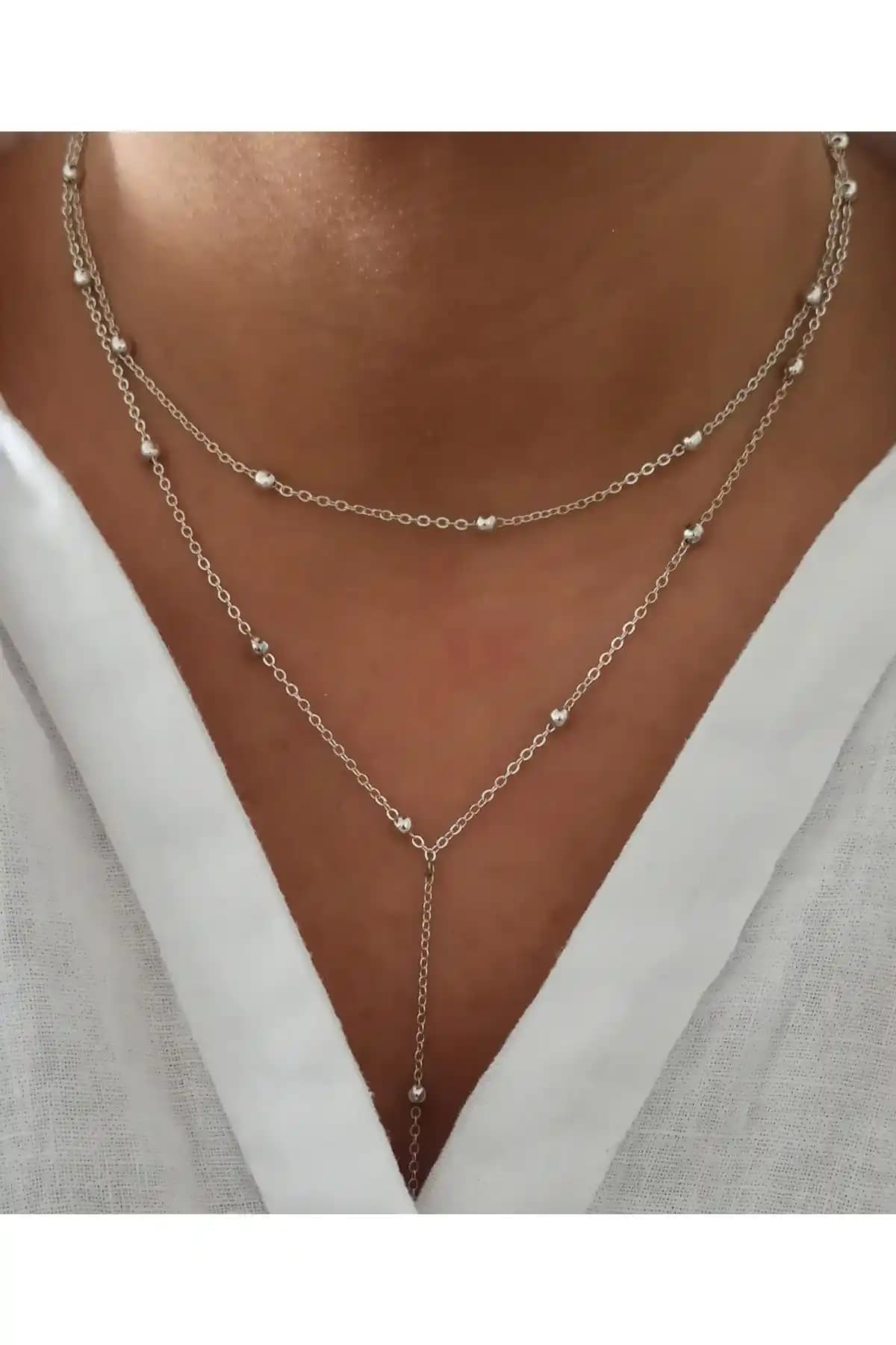 Denizdenal Gümüş Sarkıntılı Kolye Modern ve Dayanıklı Takı Seçeneği