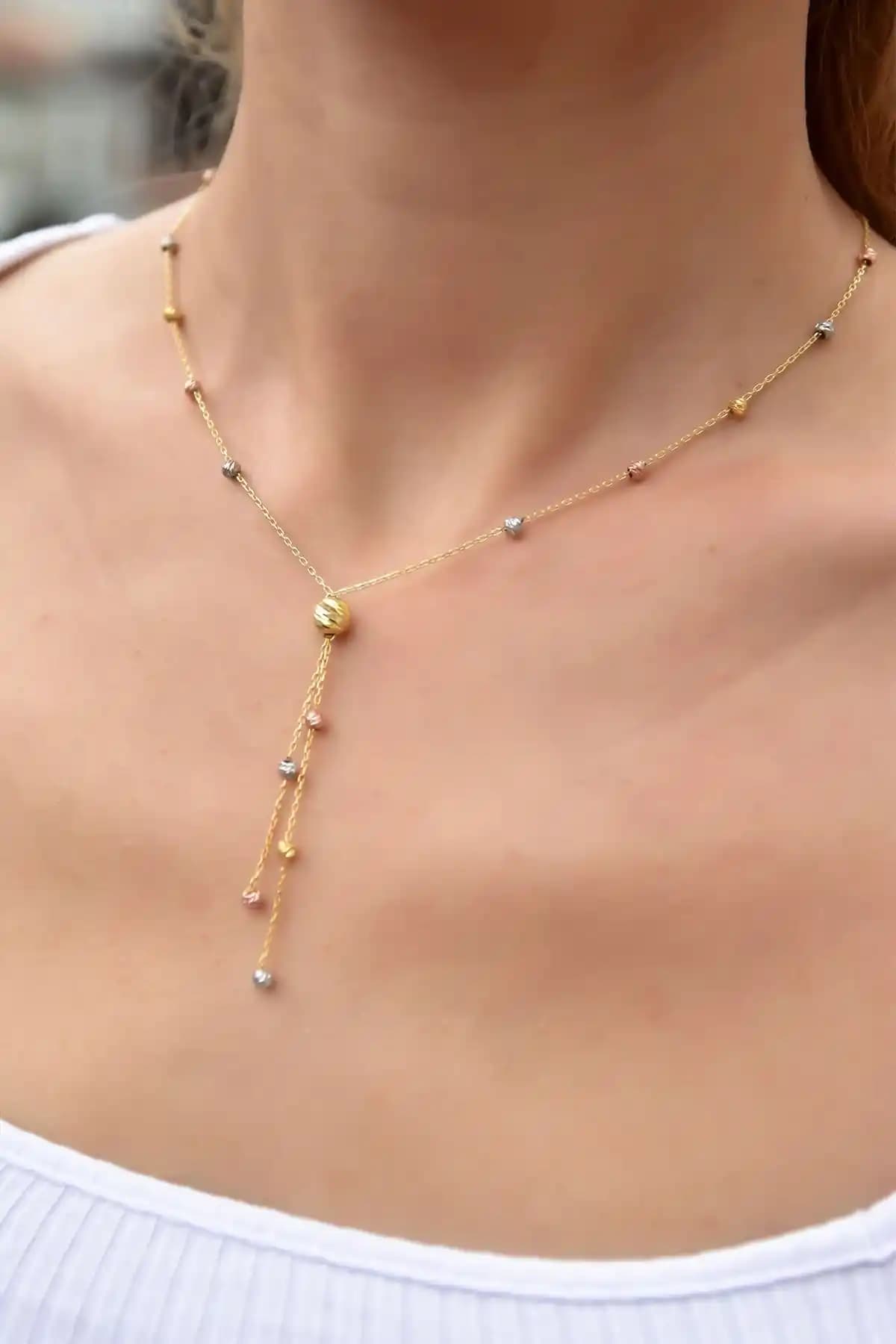 Elika Silver ve Papatya Silver Gümüş Kolye Karşılaştırması ve Öne Çıkan Özellikler