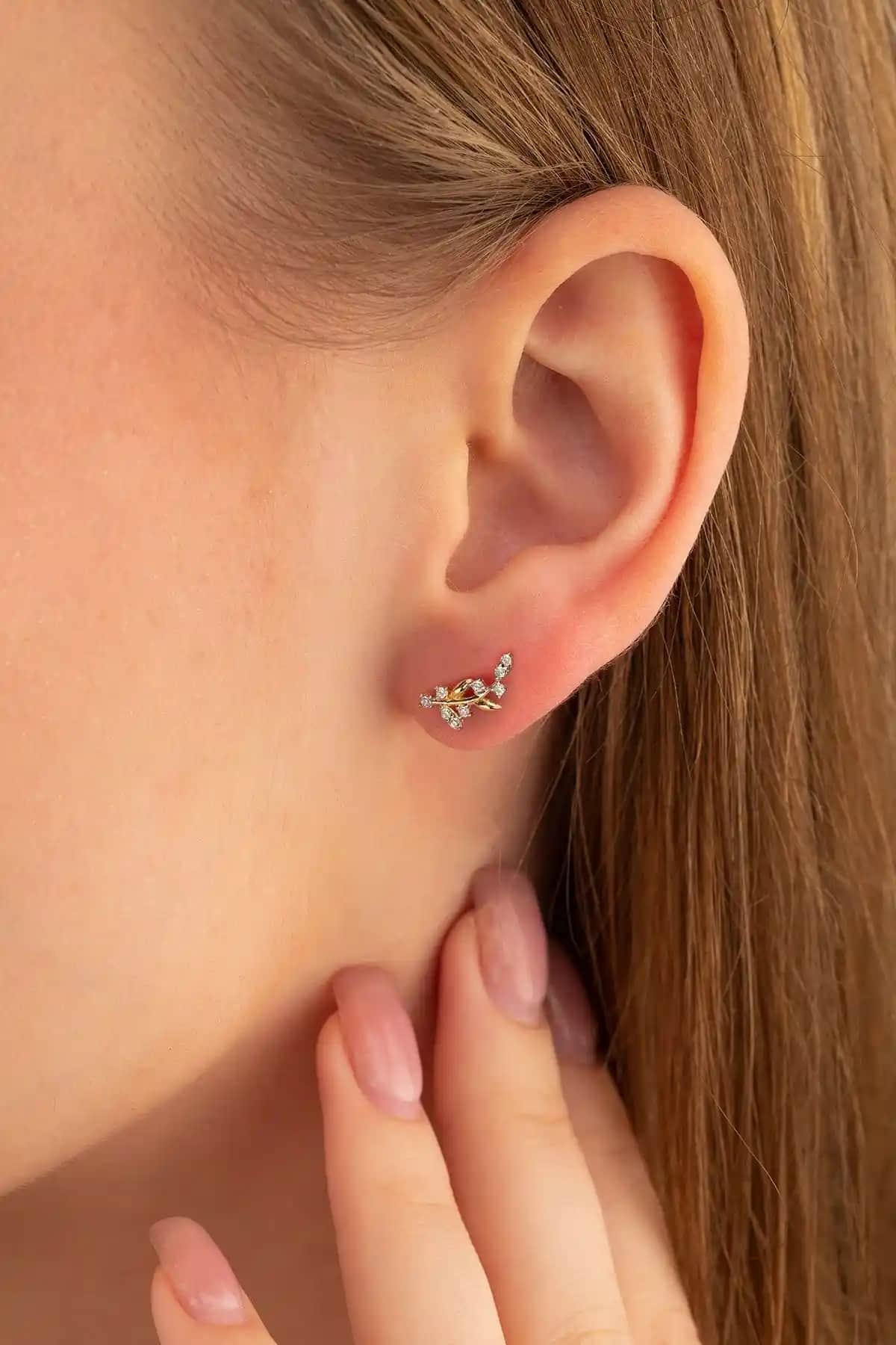 GençTaş Kuyumculuk 14 Ayar Altın Buğday Modeli Kadın Küpe Şık ve Hafif Tasarım