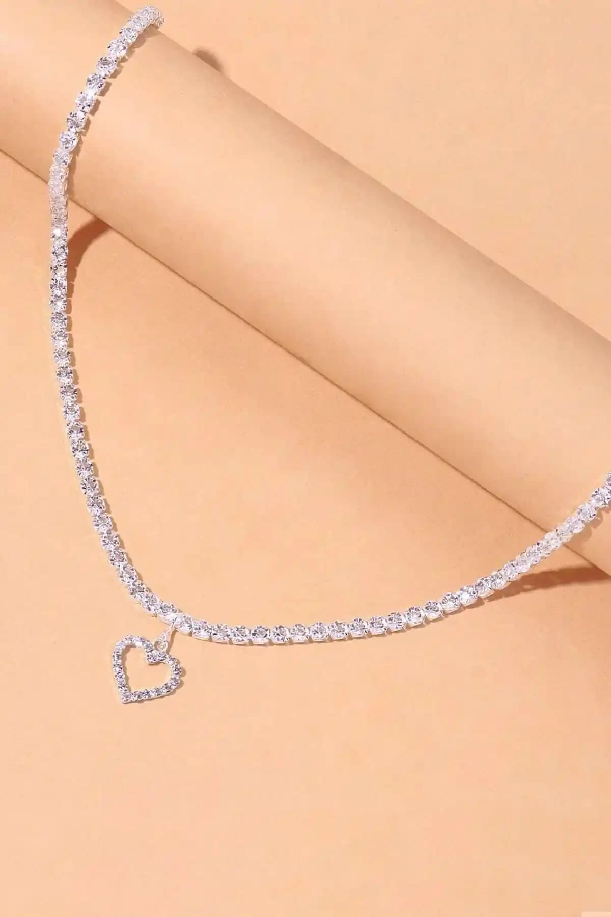 H&E DESIGN Kadın Zirkon Taşlı Su Yolu Rhinestone Kalp Kolye - Zarif ve Parlak Takı Seçeneği