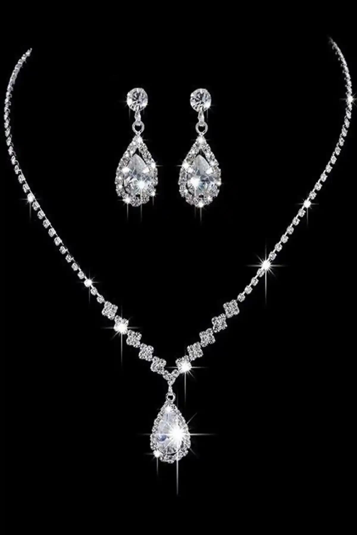 HUBANN Gümüş Kaplama Su Yolu Zircon Taşlı Takı Seti Şıklık ve Parlaklık Sunar