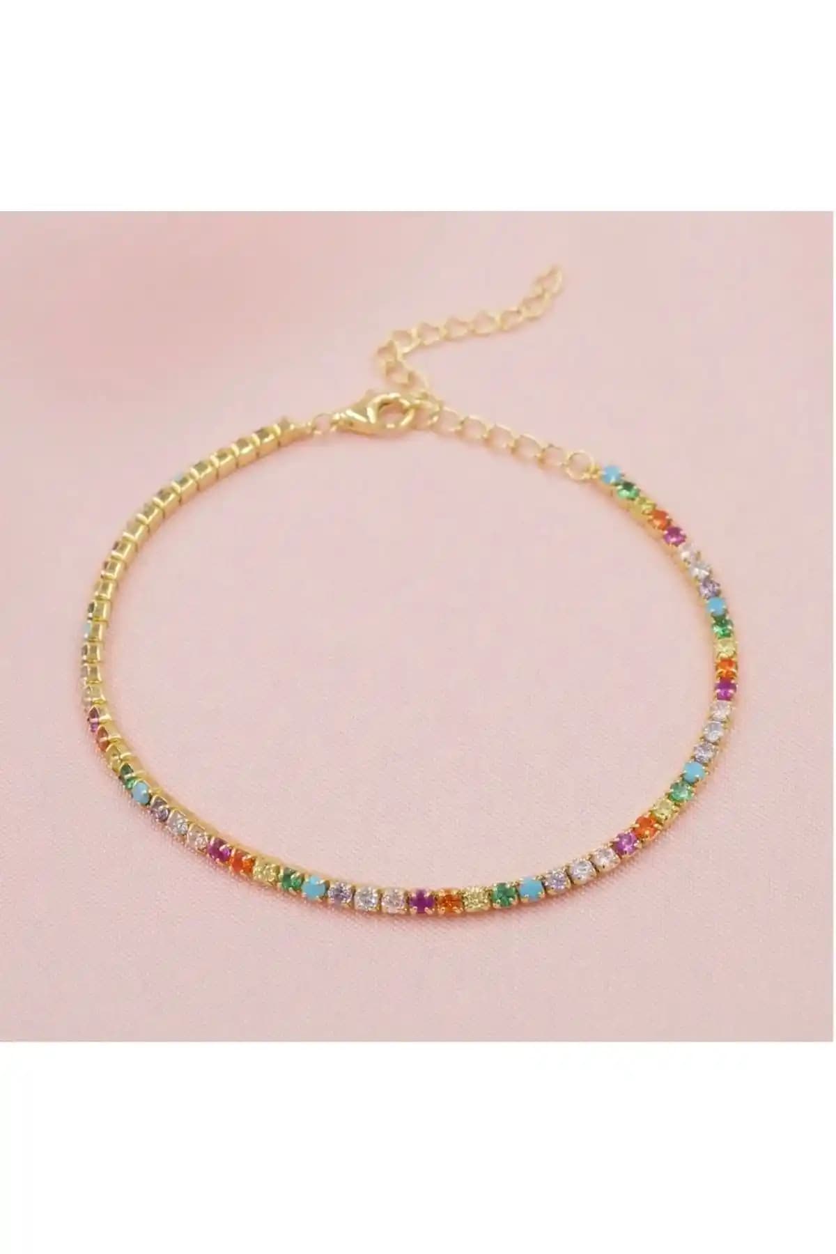 Irva Koleksiyon Renkli Zirkon Taşlı Su Yolu Bileklik: Şıklık ve Dayanıklılık Bir Arada