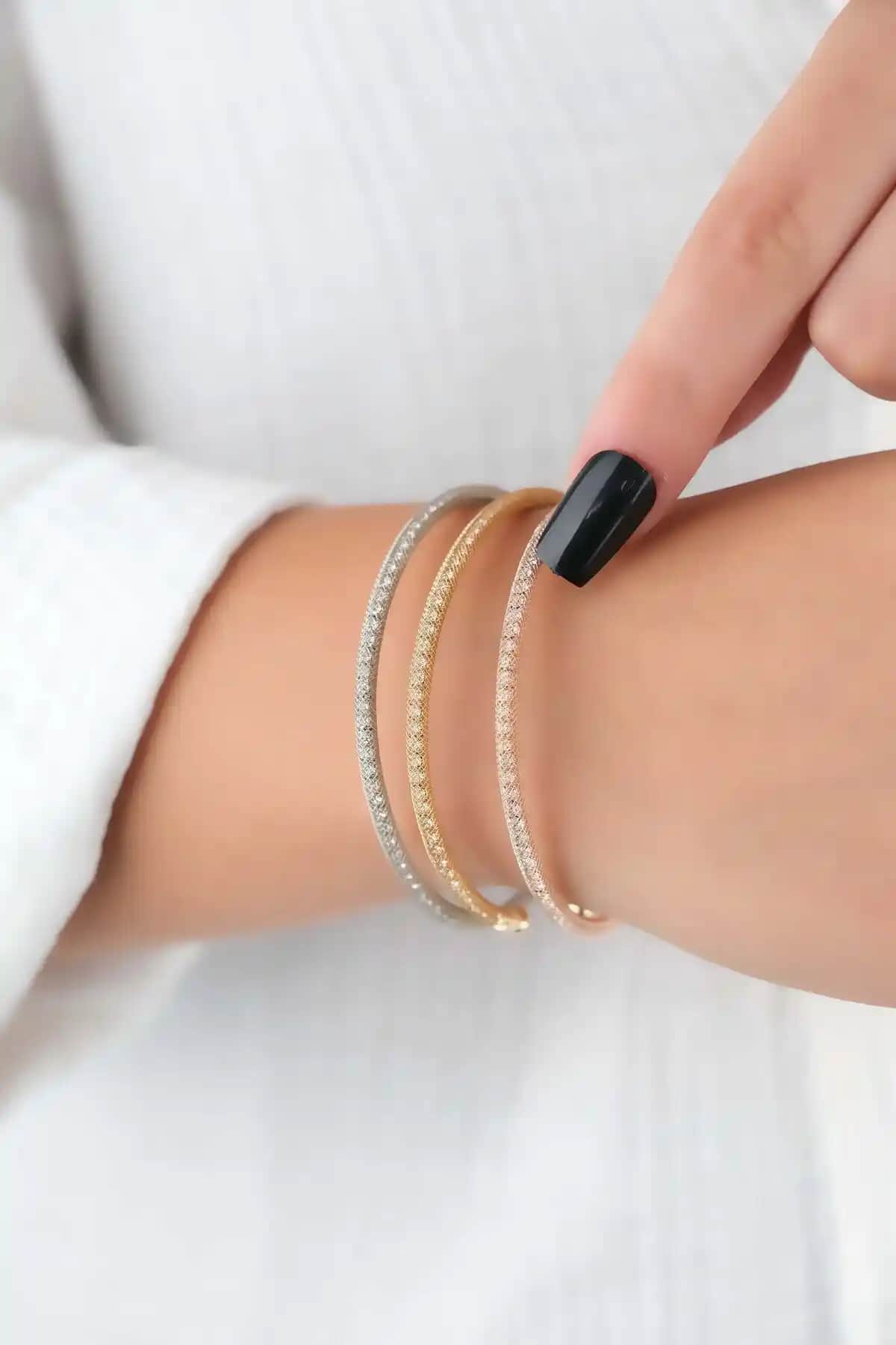 Jack Ferrero Çelik Gold ve Jenny Daphne Renk Atmaz Bileklik Setleri Karşılaştırması