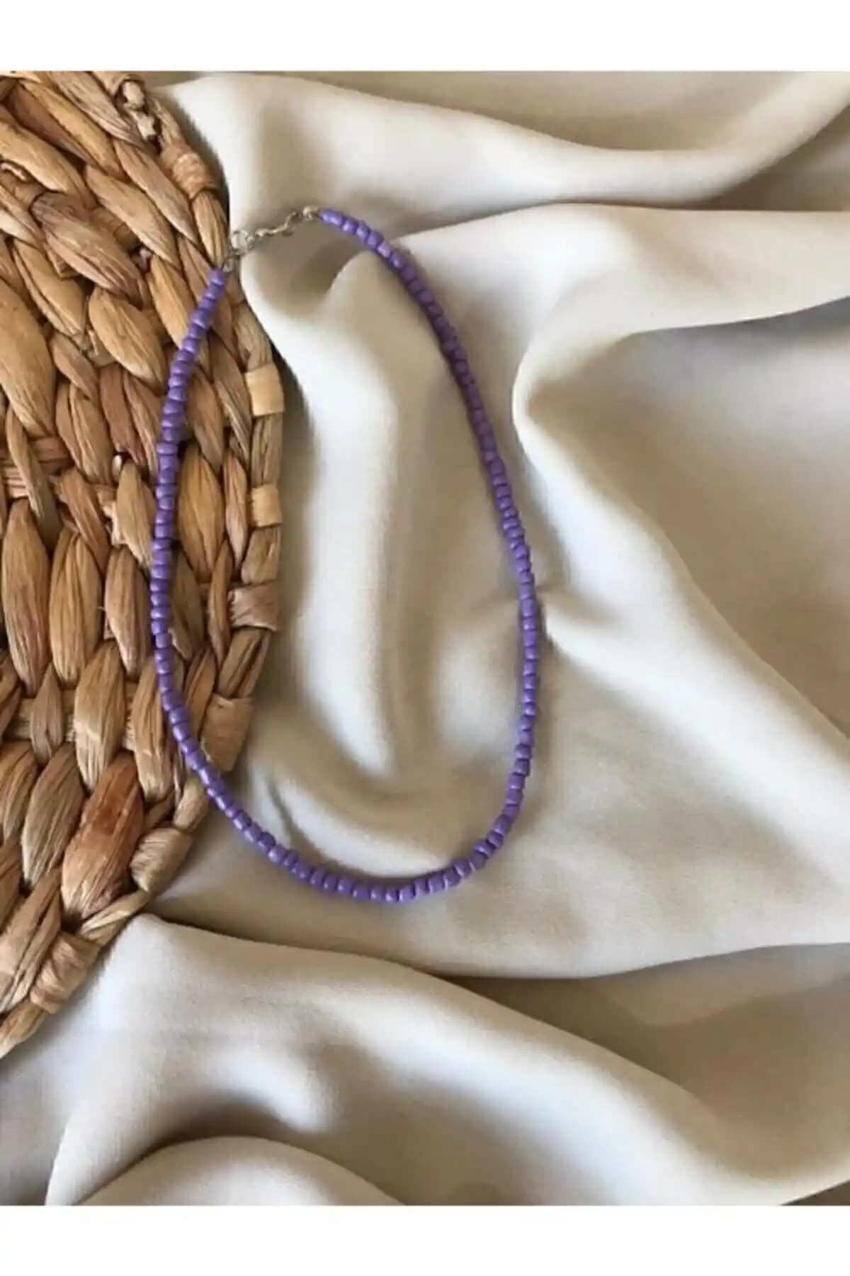 Kadınlar İçin Lila Renk Boncuk Kolye Şıklık ve Zarafetin Modern Yansıması