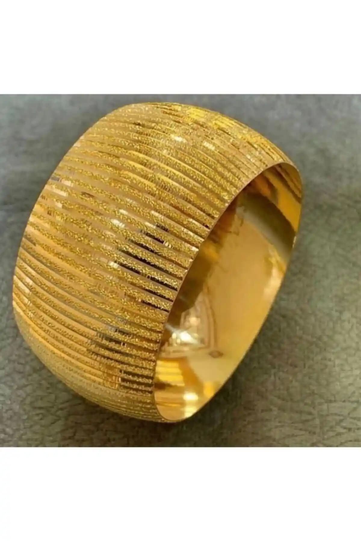 Karşılaştırma: Barış Gold 22 Ayar ve İste Gelsin 24 Ayar Altın Kaplama Bilezikleri