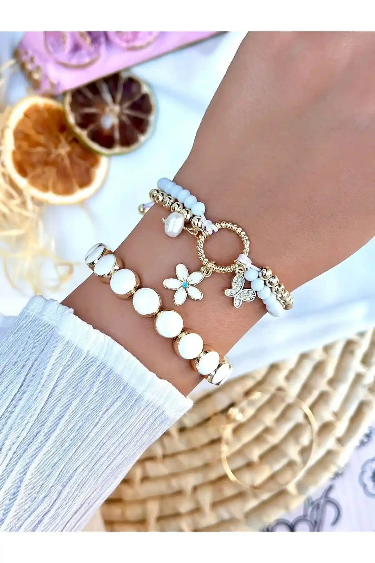 KBC STORE Bodrum 2li Bileklik Kombini ve Şans Çiçeği Kelebek Bileklik Karşılaştırması