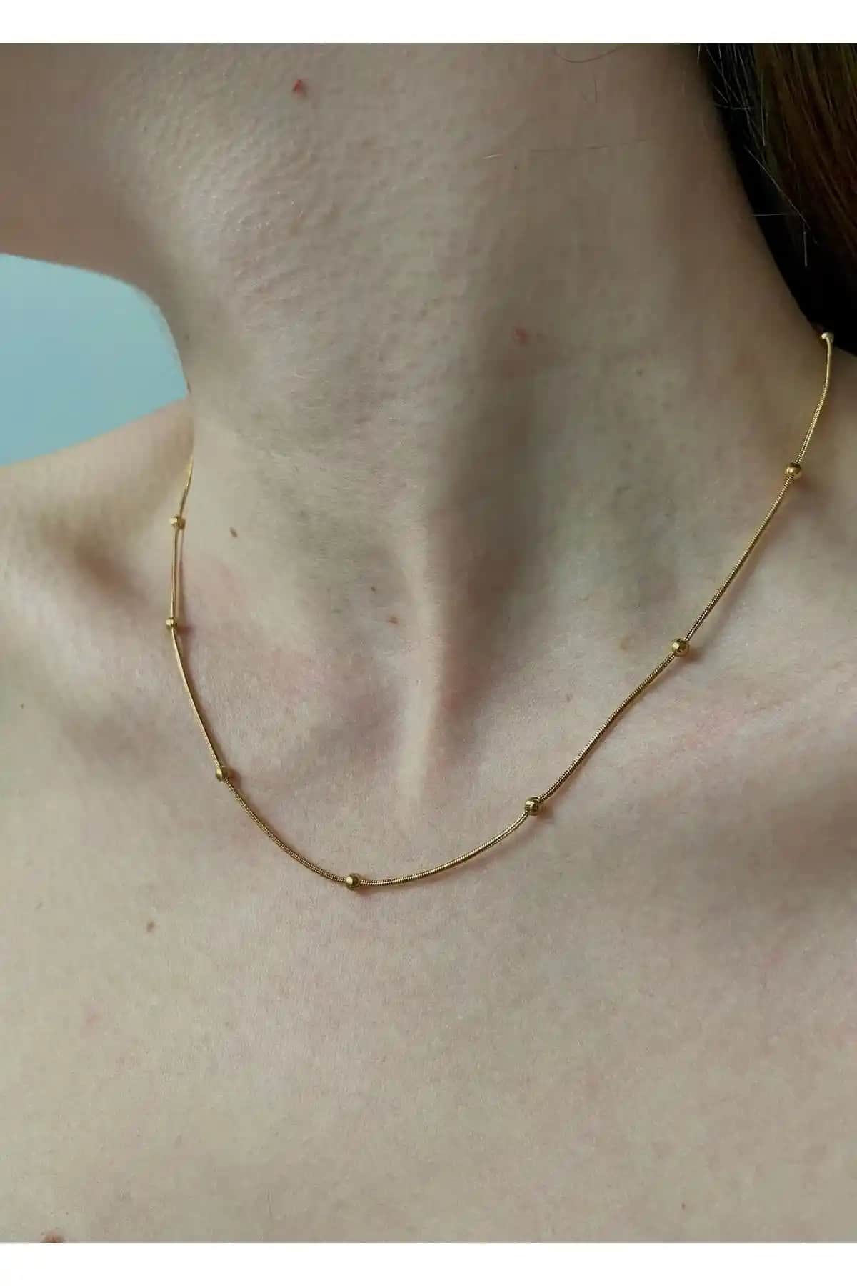 KİLİGİSTANBUL 45 Cm Gold Renk Çelik Topcuk Detaylı İnce Kolye - Şıklık ve Dayanıklılık Sunan Zarif Takı