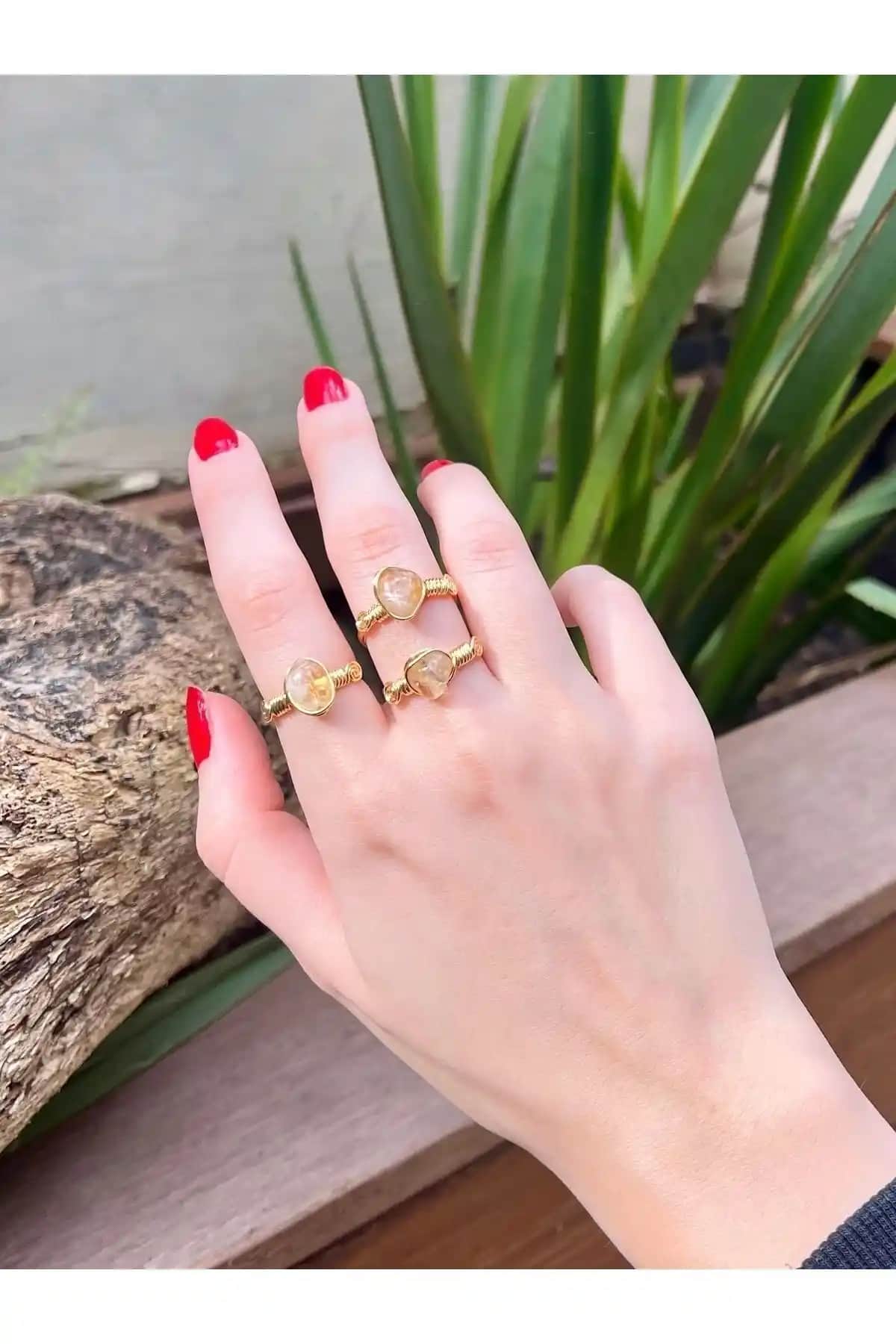 LunaStone Sitrin Doğal Taş Yüzük: Şıklık ve Pozitif Enerji Sunan El Yapımı Takı