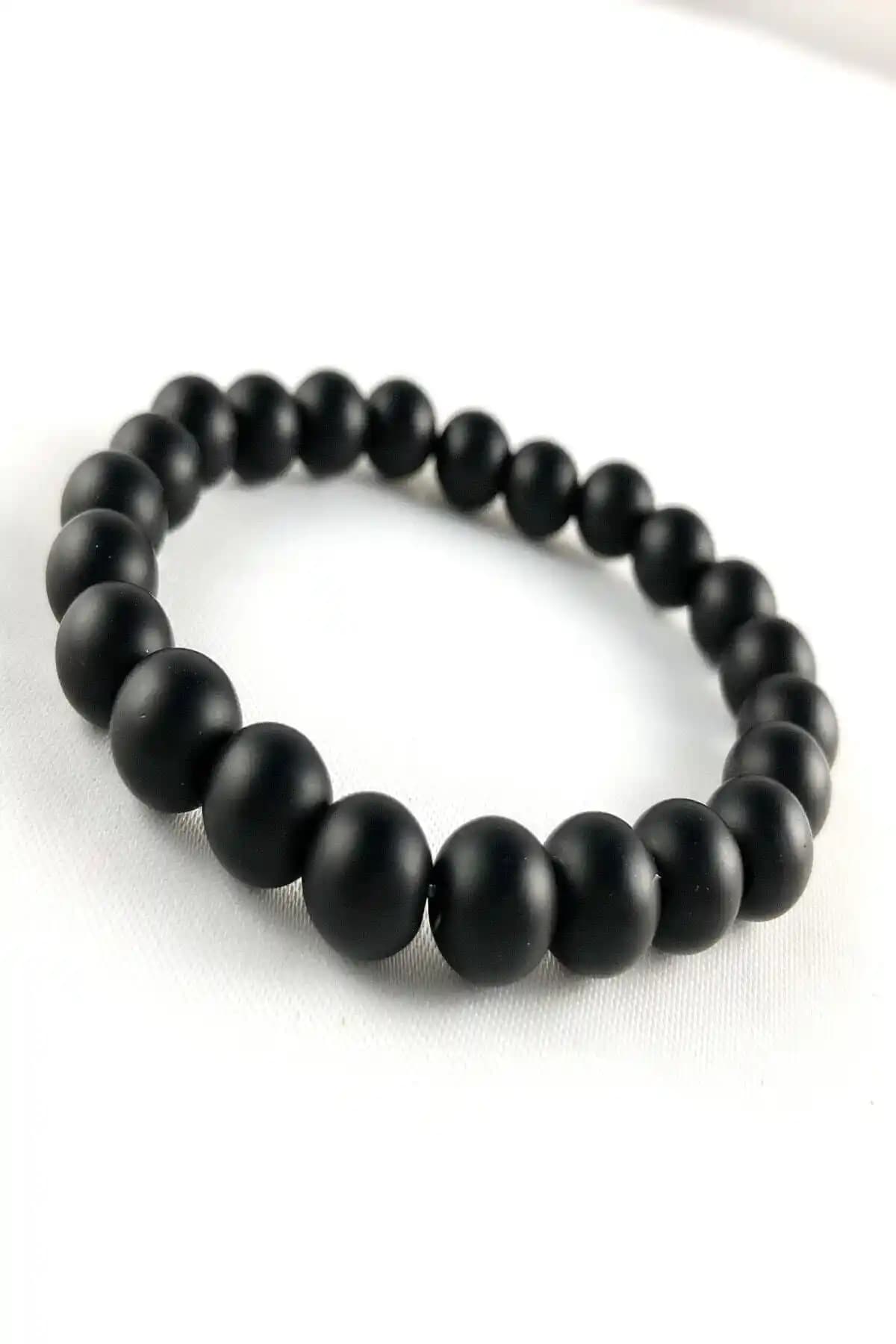 Oniks Doğal Taş Bileklik: Şıklık ve Doğallığın Modern Kombinasyonu