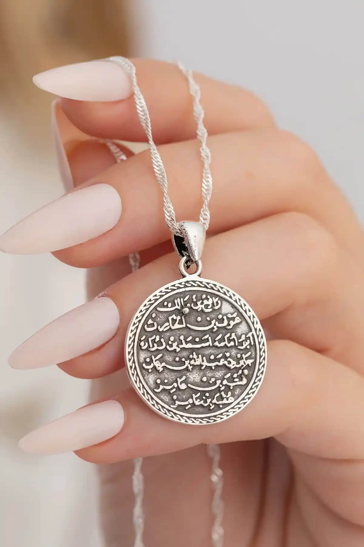 Osmanlı Gümüş Kolye Karşılaştırması: Nazar Duası ve Hz. Süleyman Mührü