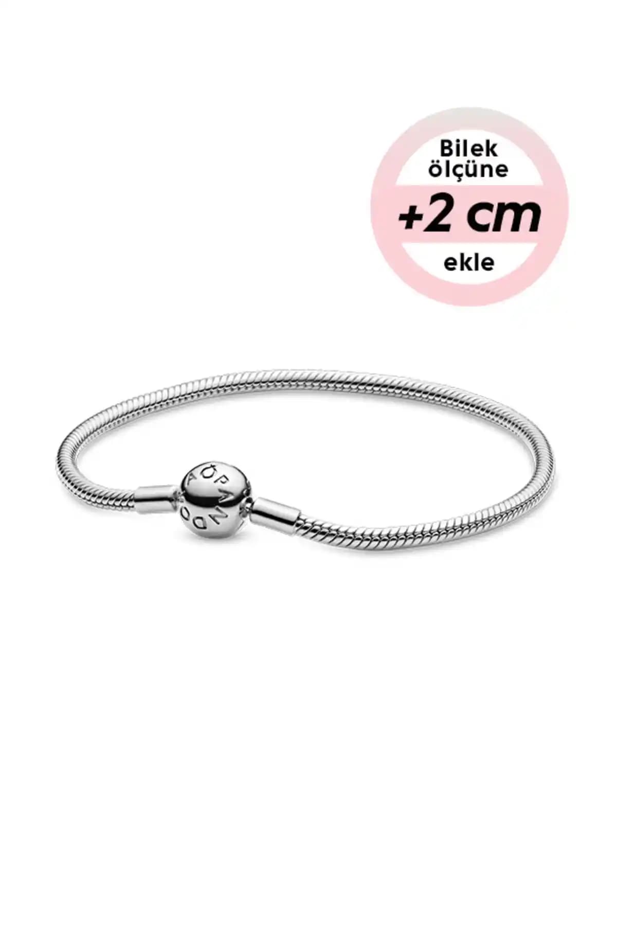 Pandora Moments Bileklikleri Karşılaştırması: Düz Klipsli ve Kalp Kilitli Zincir Modelleri