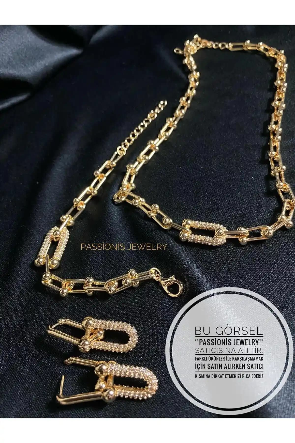 Passionis Jewelry Altın Renk Zincir ve Zirkon Taşlı Takım Modern Şıklık İçin Uygun