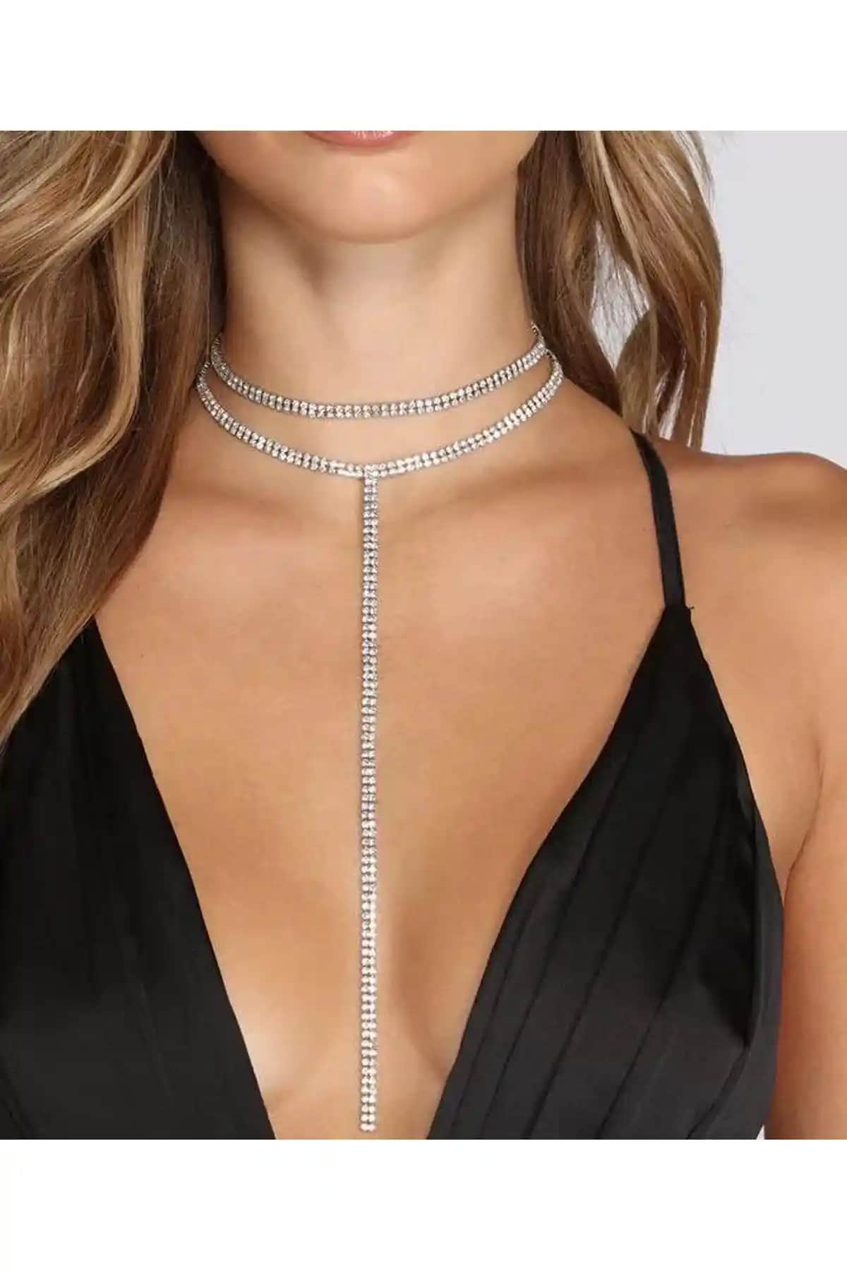 Pelin Aksesuar Taşlı Choker Kolye Modern ve Zarif Tasarımıyla Şıklık Katıyor