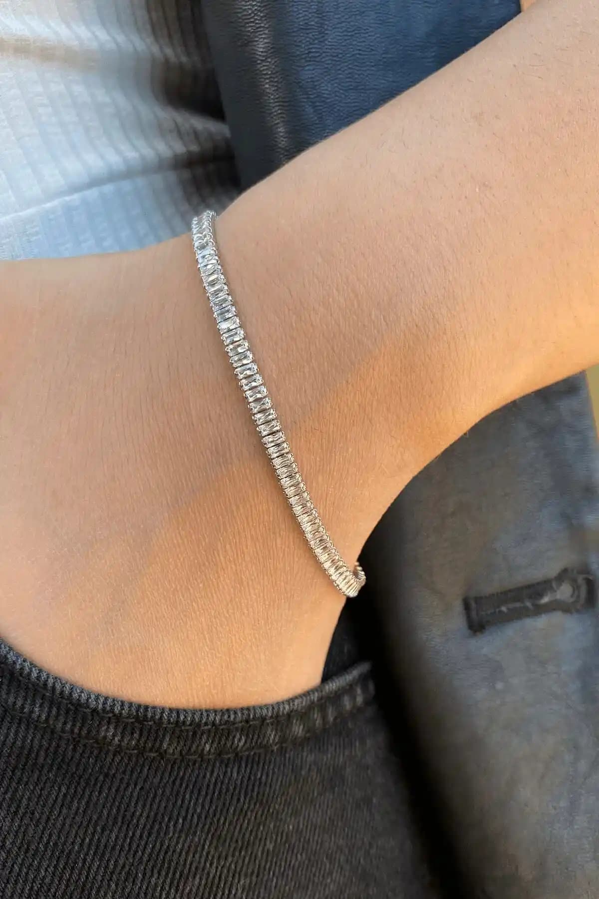 Ressia Kadın Gümüş Kaplama Zirkon Taşlı Baget Model Su Yolu Bileklik