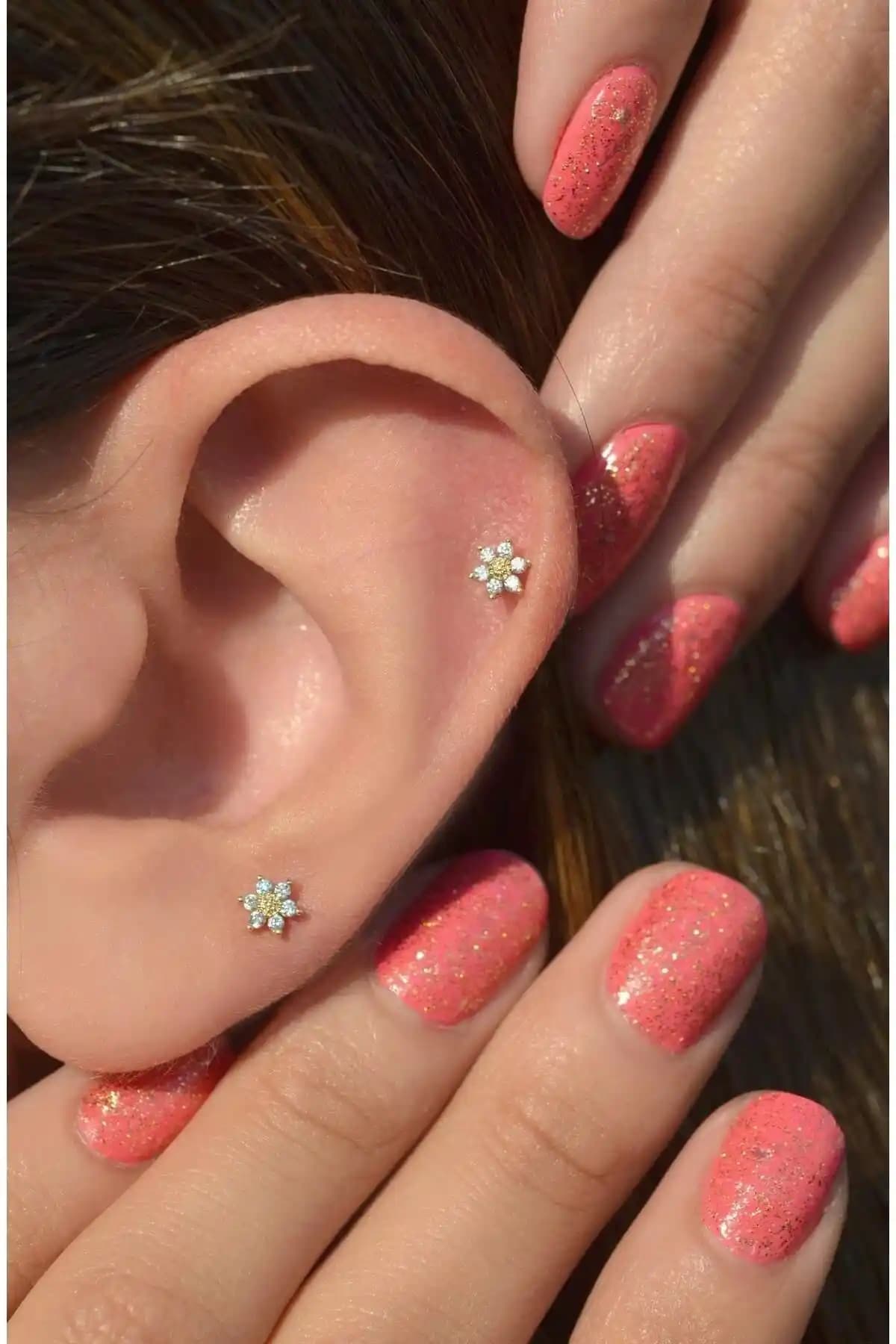 Sacce Mini Çiçek Piercing: Estetik ve Dayanıklı Takı Seçeneği