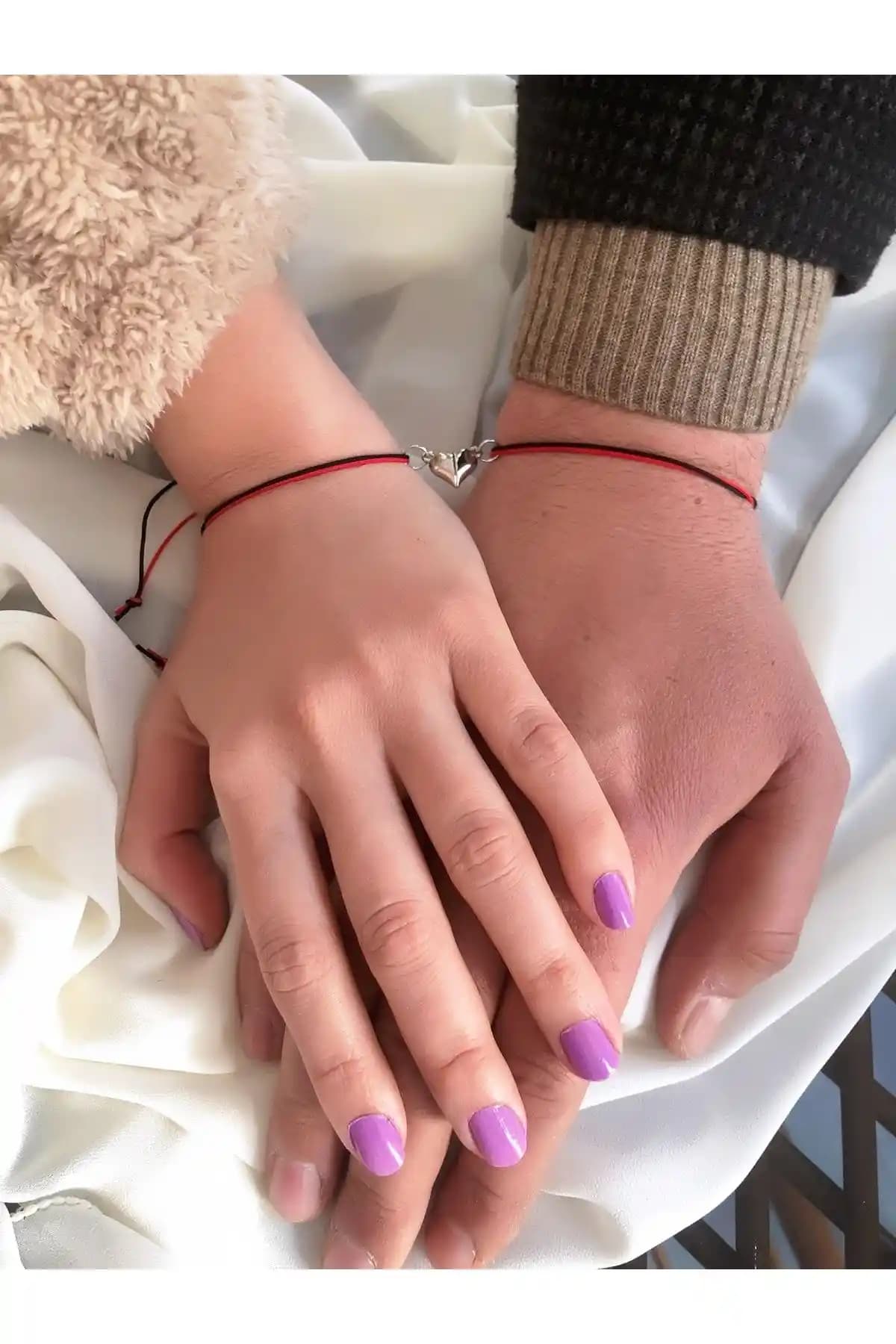 Sewar Mıknatıslı Birleşen Kalpler Sevgili Bilekliği - Anlamlı ve Şık Tasarım