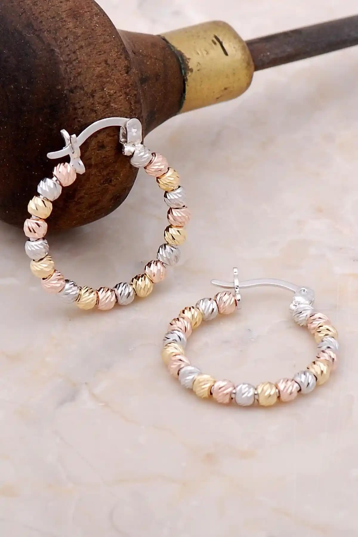 Sümer Telkari Toplu Dorissa Renkli Gümüş Halka Küpe Modern ve Zarif Tasarım