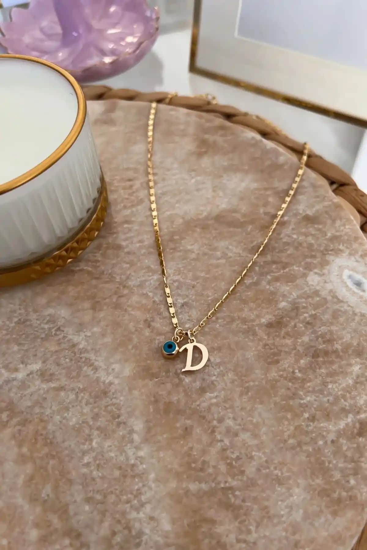 Trendy Butik D Harfli Nazar Sallantılı İnce Zincirli Altın Renkli Kolye