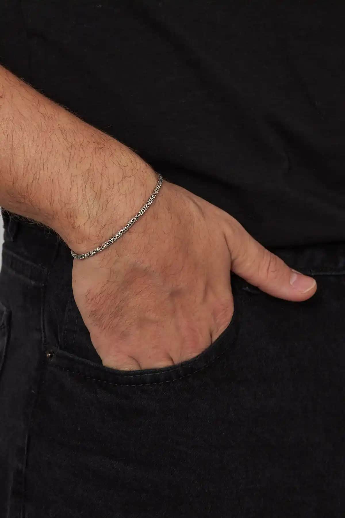 Ventino Silver 2mm Kral Kare Zincir Bileklik Erkekler İçin Modern ve Dayanıklı Tasarım