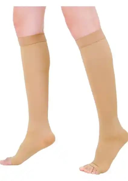 Varis Tedavisinde Exxen ve Wibtex Diz Altı Çoraplarının Karşılaştırması