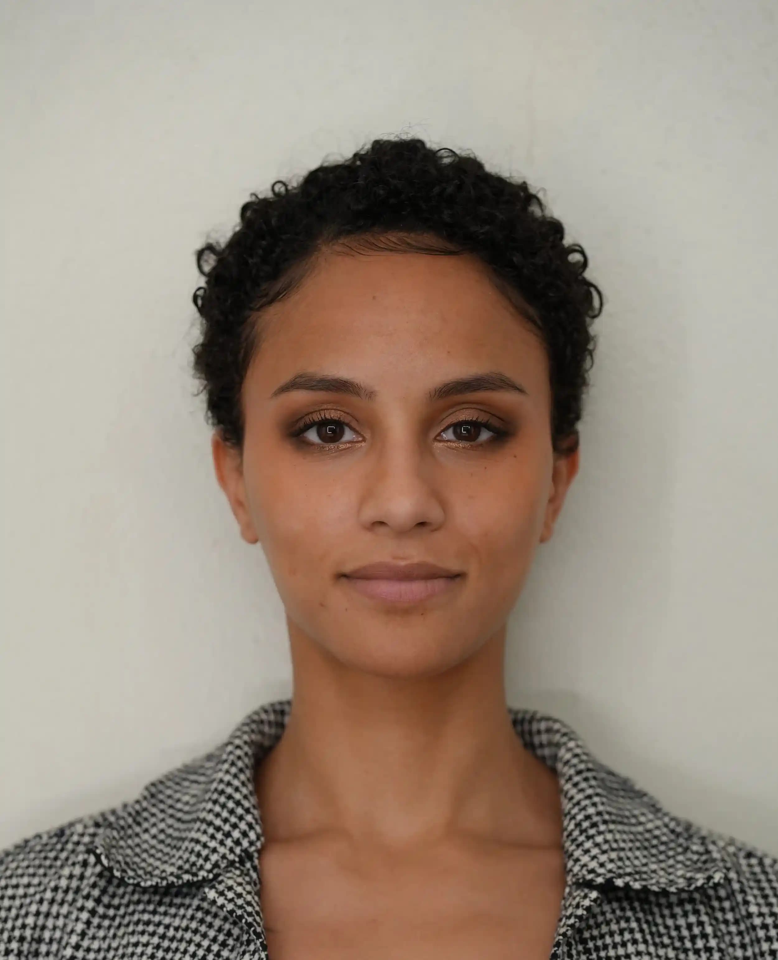 Dr. Tina Lasisi'nin Saç Evrimi ve Tipolojisi Üzerine Bilimsel Çalışmaları ve Termoregülasyon