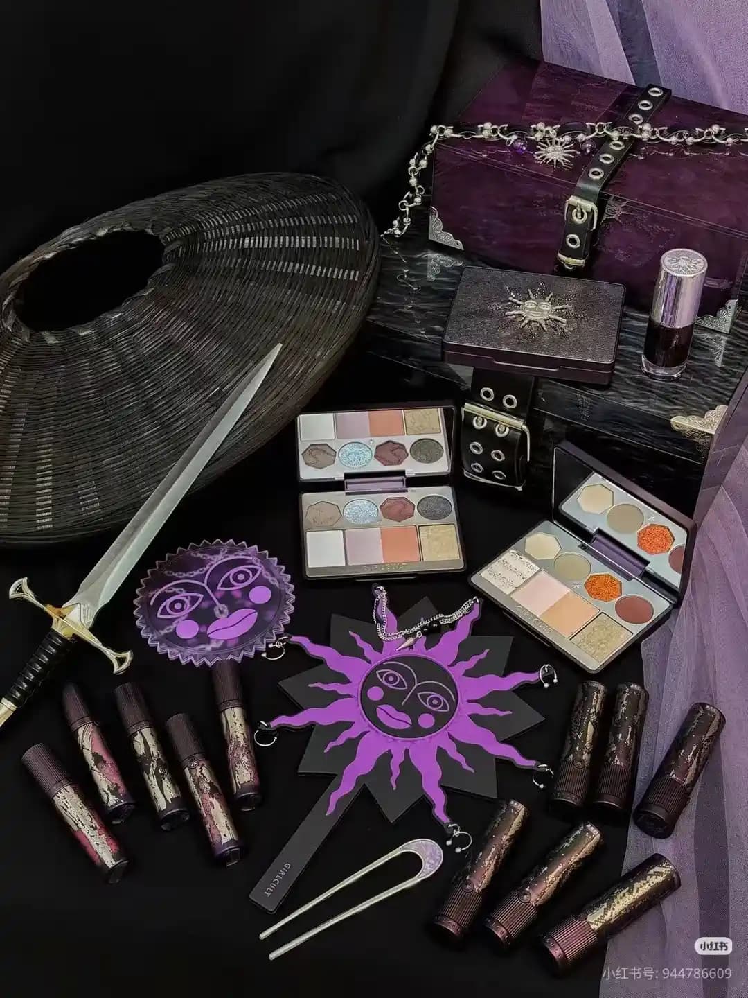 Girlcult Martial Arts World Koleksiyonu: Soğuk Tonlarda Estetik ve Fonksiyonel Makyaj Ürünleri