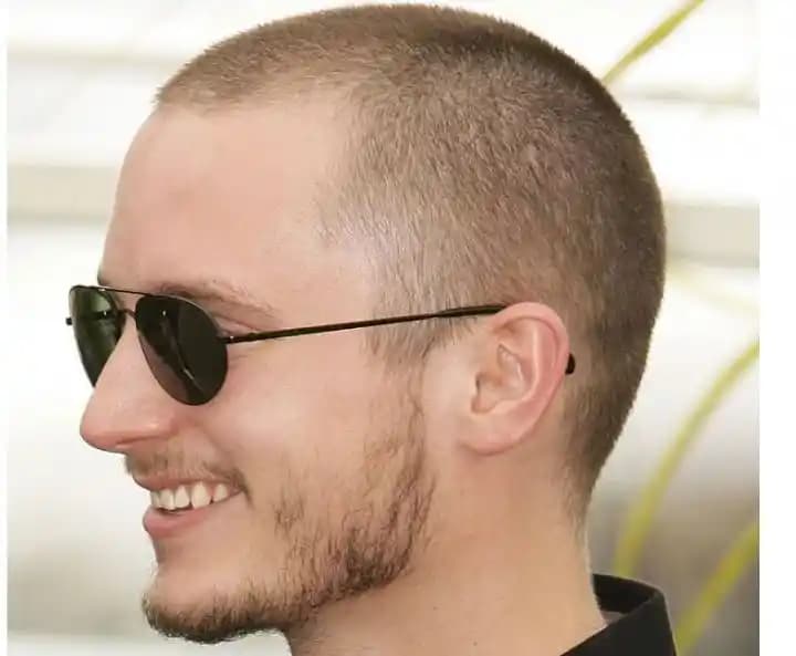 3 Numara Saç Kesimi: Modern Erkekler İçin Pratik ve Şık Saç Modeli