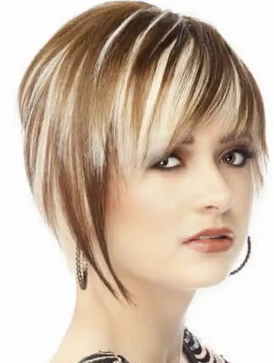 Asimetrik Kısa Saç Modelleri: Cesur ve Modern Stil İçin Rehber