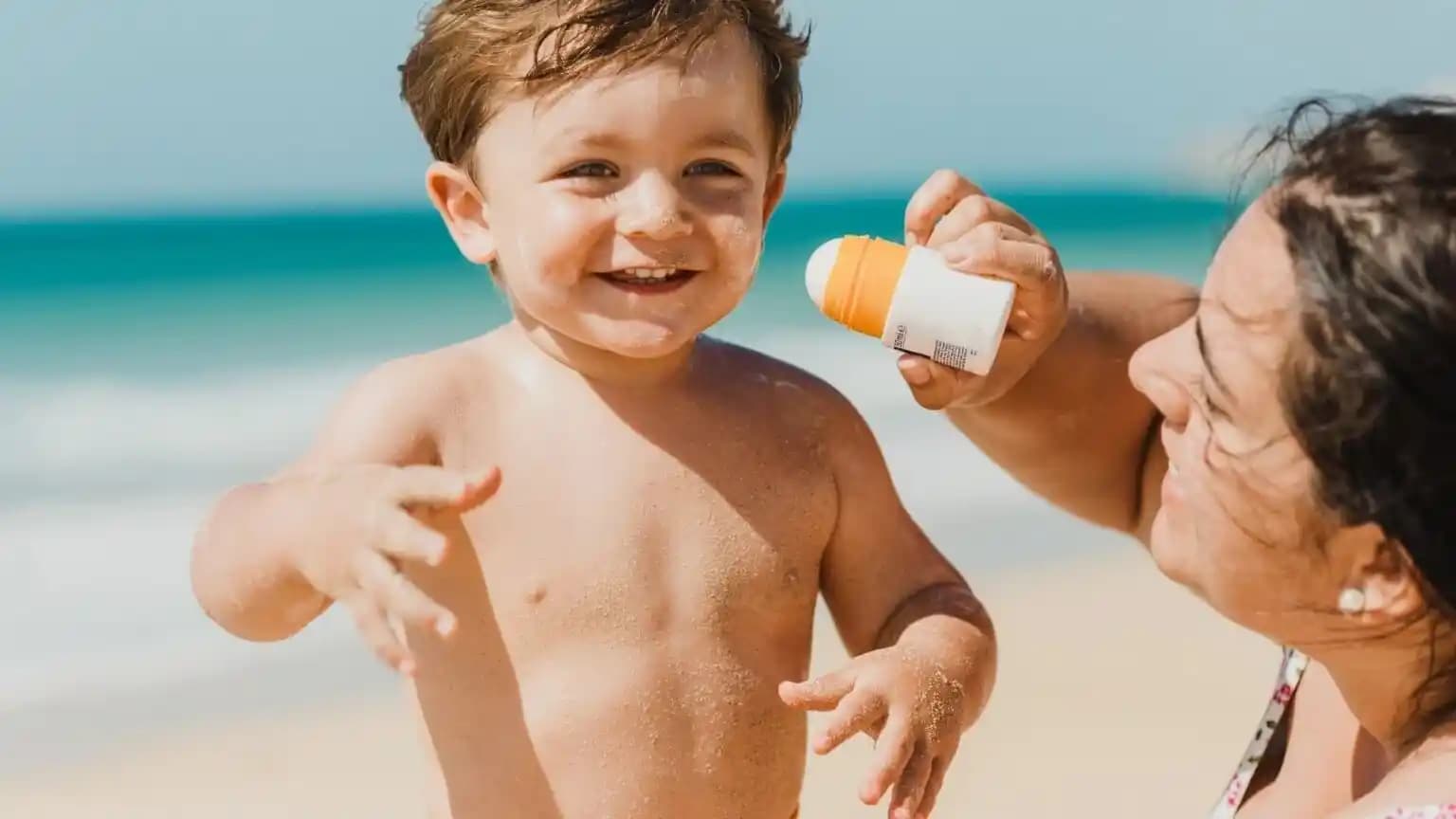 Bebekler İçin En İyi Güneş Kremi: Güvenli ve Etkili Koruma Rehberi