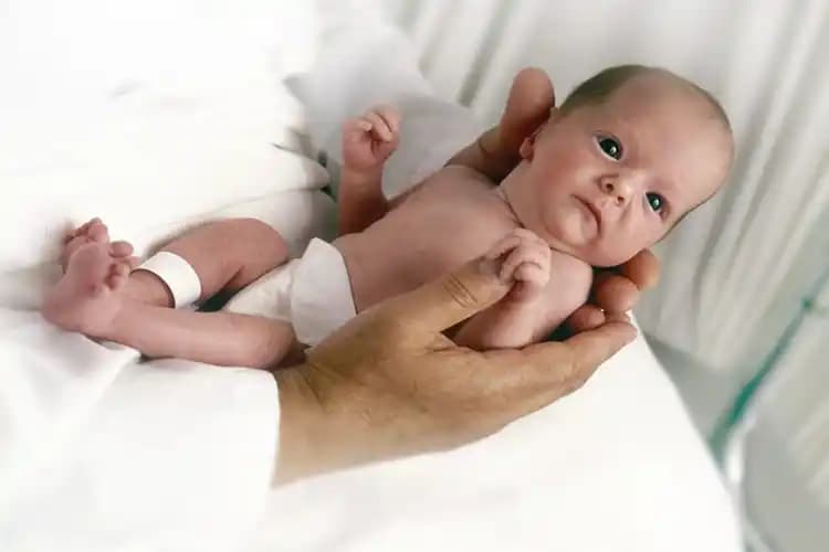 Bebeklerde Vazelin Kullanımı ve Cilt Bakımında Güvenlik Rehberi