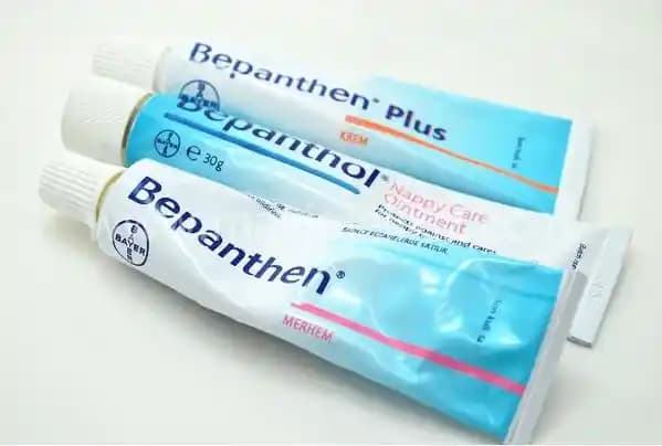 Bepanthen ve Bepanthol Arasındaki Farklar ve Cilt Bakımında Kullanım Alanları