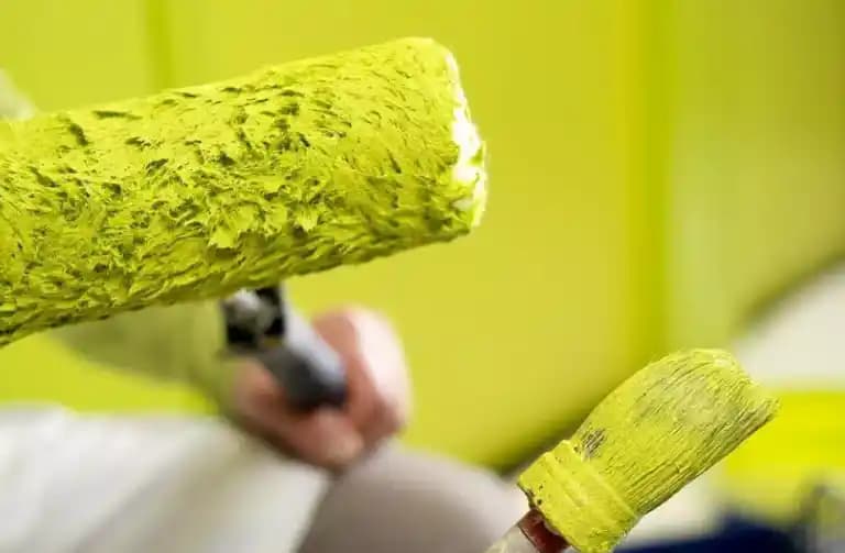 Boya Bozulur Mu? Kozmetik ve Güzellik Ürünlerinde Boya Dayanıklılığı ve Koruma Yöntemleri