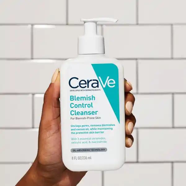 Cerave Blemish Control Cleanser: Akneye Meyilli Ciltler İçin Etkili ve Nazik Yüz Temizleyici
