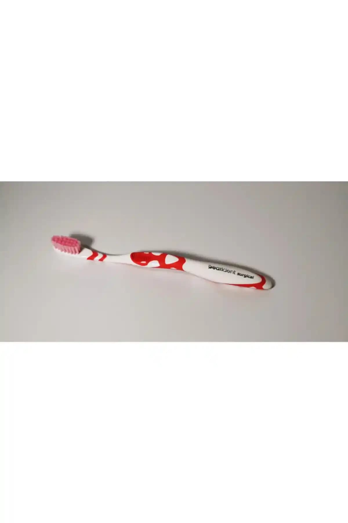 Cerrahi Diş Fırçası ile Cerrahi Sonrası Ağız Sağlığında Etkin ve Nazik Bakım