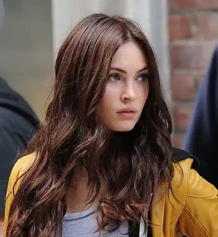 Çikolata ve Kahve Tonları: Hangi Cilt Tonlarına En Çok Yakışır? Güzellik Rehberi