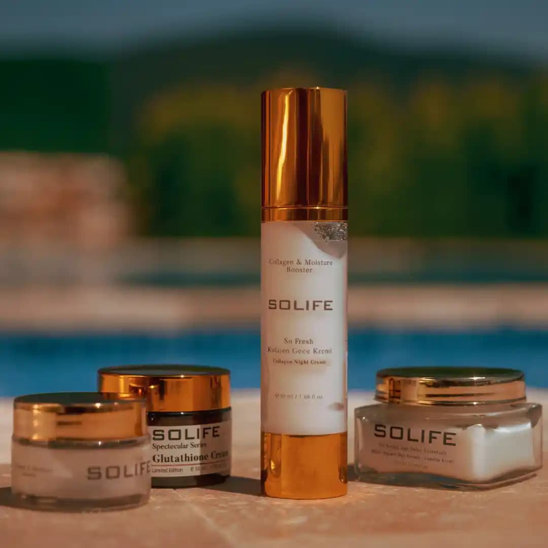 Cildi Yenileyen Kremler: Sağlıklı ve Canlı Bir Cilt İçin Etkili Bakım Önerileri