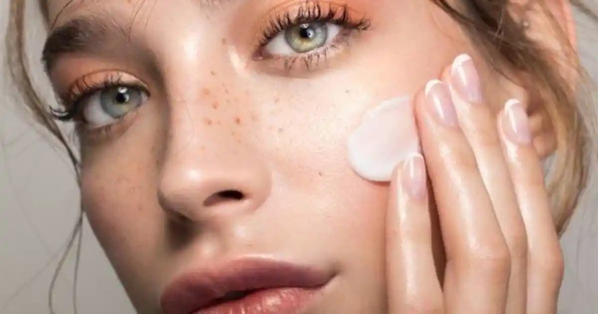 Cilt Rengini Açan Kremler: Etkili İçerikler ve Doğru Kullanım Rehberi