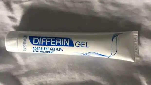 Differin Jel Nedir? Akne Tedavisinde Etkili Adapalen İçerikli Cilt Yenileme Jeli
