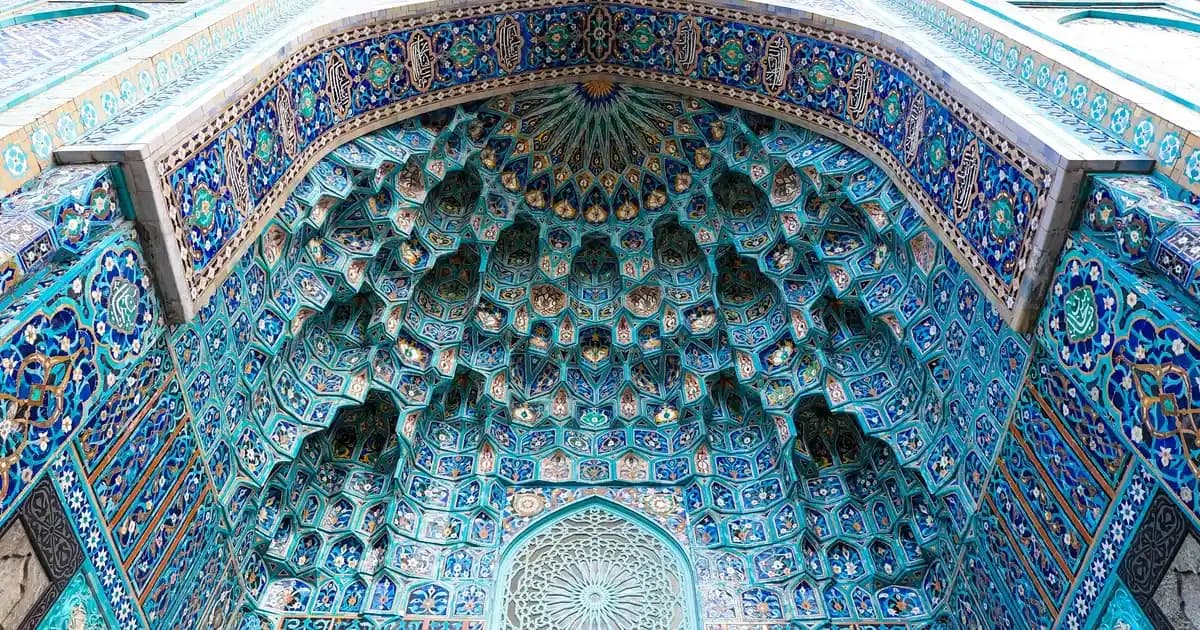 Duş Jeli Saça Sürülürse Ne Olur? Saç Bakımında Doğru Ürün Kullanımı Rehberi