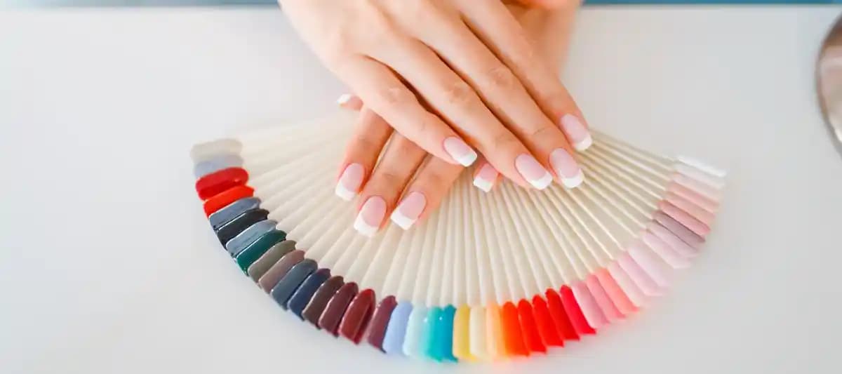 En Çok Tercih Edilen Oje Renkleri: Zamansız ve Trend Tonlarla Güzelliğinizi Tamamlayın