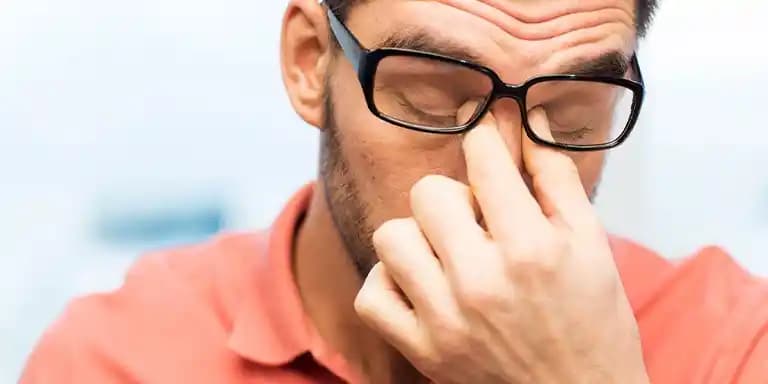 Gözlüğün Burunda İz Yapmaması İçin Etkili Yöntemler ve Bakım Önerileri