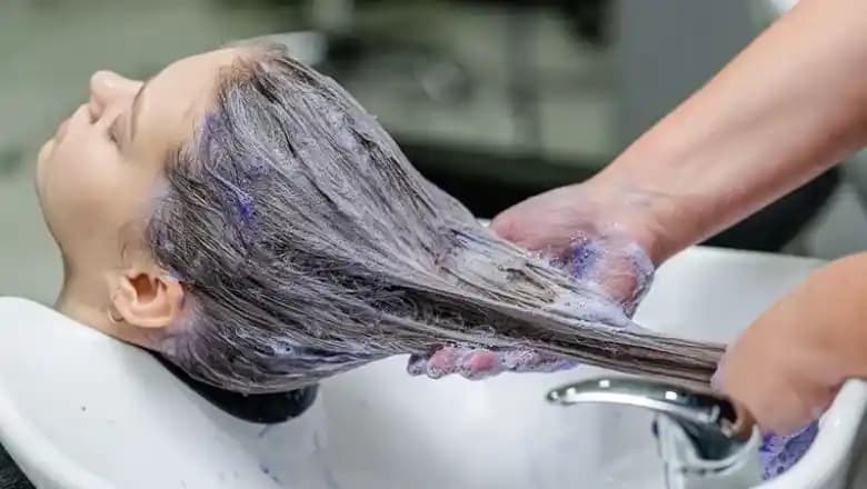 Gri Şampuan ile Saç Rengini Koruma ve Ton Dengeleme Yöntemleri