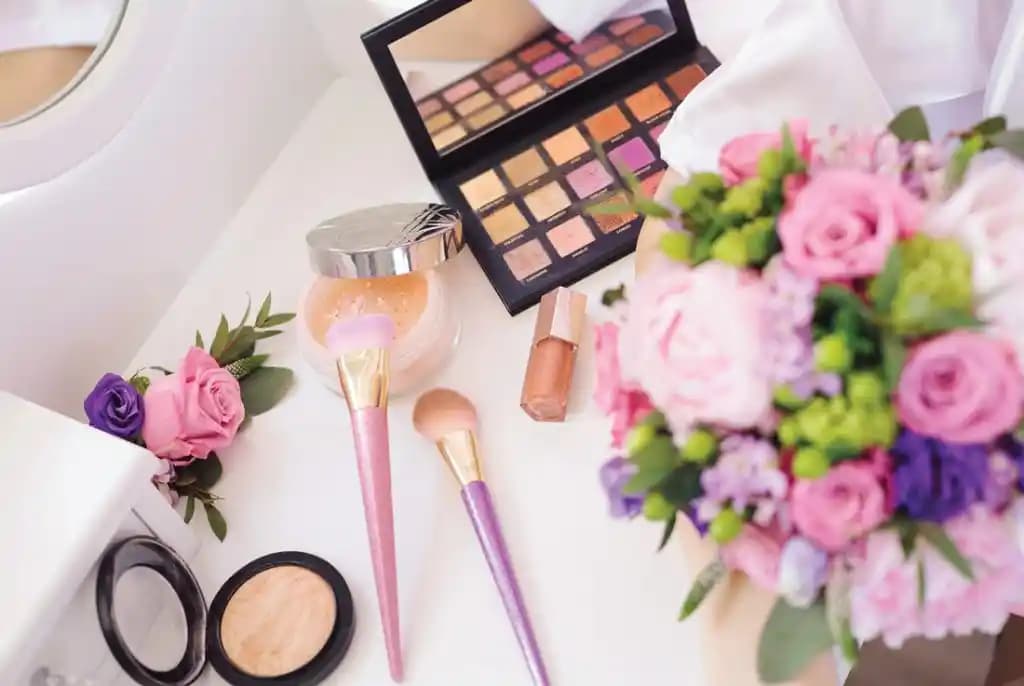 Güzellik Endüstrisi Pazarlamasında Dijital Dönüşüm ve Sürdürülebilir Stratejiler