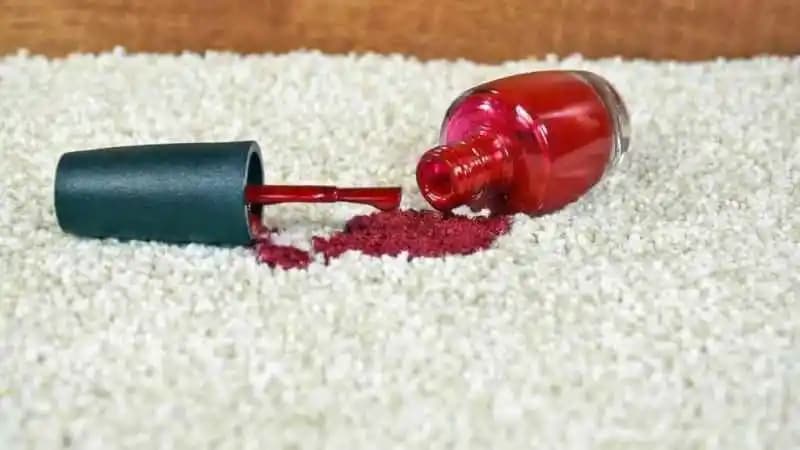 Halıdan Oje Lekesi Nasıl Çıkarılır? Etkili ve Pratik Temizlik Yöntemleri