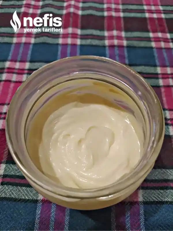 Hazır Mayonezin Saç Bakımında Kullanımı: Faydaları, Riskleri ve Alternatifler