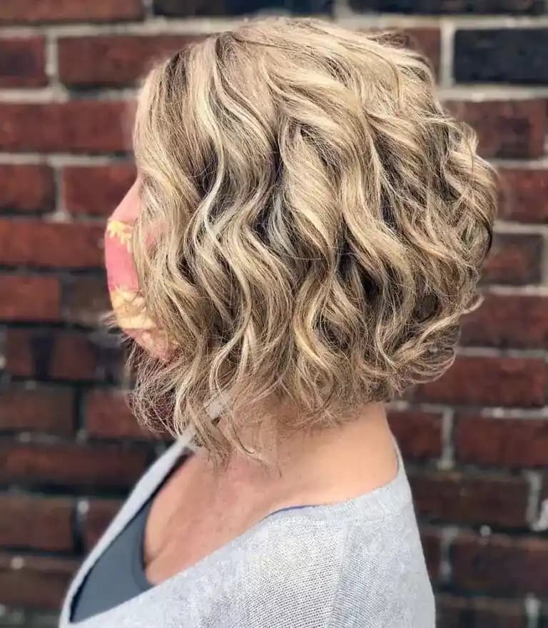 Kısa Saçlar İçin Maşalı Modeller: Trendler, Bakım ve Şekillendirme İpuçları