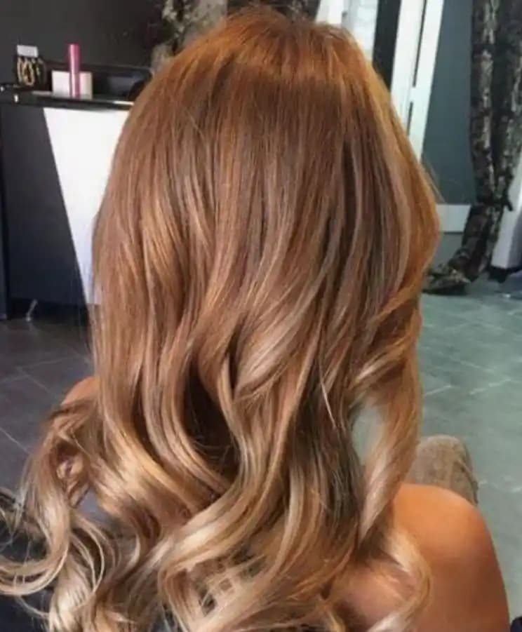 Koyu Bal Köpüğü: Doğal ve Etkili Cilt Bakımında Yeni Trend Ürün