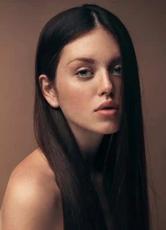 Küllü Siyah Saç Rengi Nasıl Elde Edilir? Detaylı ve Pratik Rehber