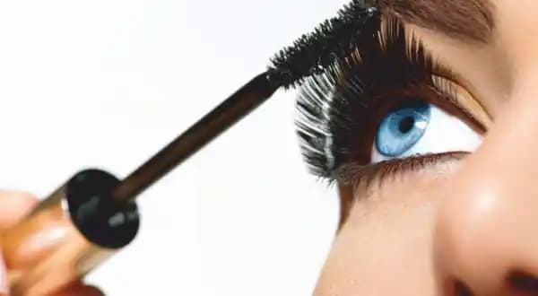 Kuru Rimel Nasıl Yumuşatılır? Etkili ve Güvenli Yöntemlerle Rimel Bakımı